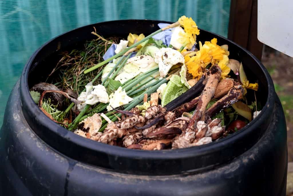 5 of the Best Urban Compost Tumblers Grower Today