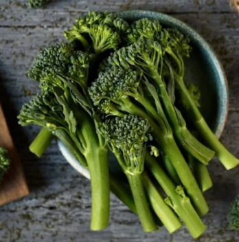 What Is The Difference Between Broccoli and Broccolini